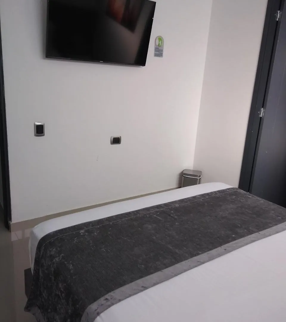 **  Calle 10 Express Hotel Medellin Colombia