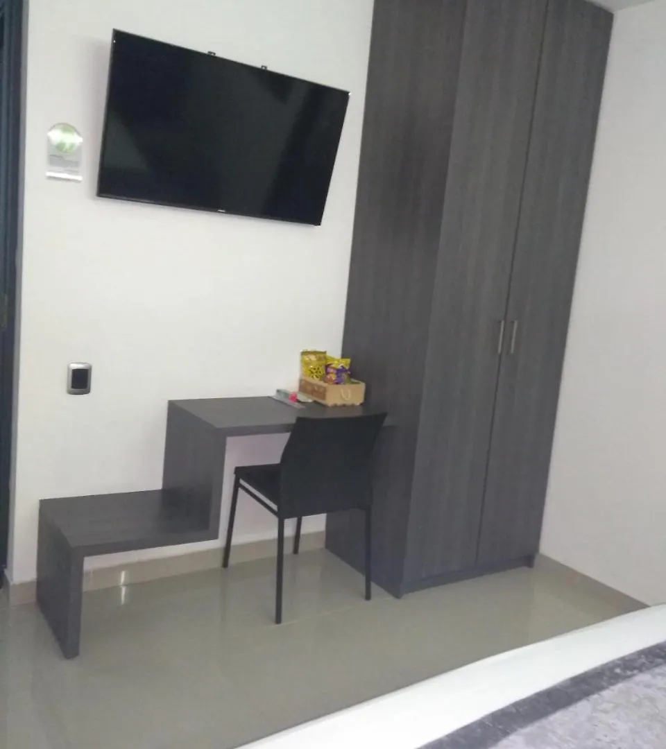 Calle 10 Express Hotel Medellin 2*,