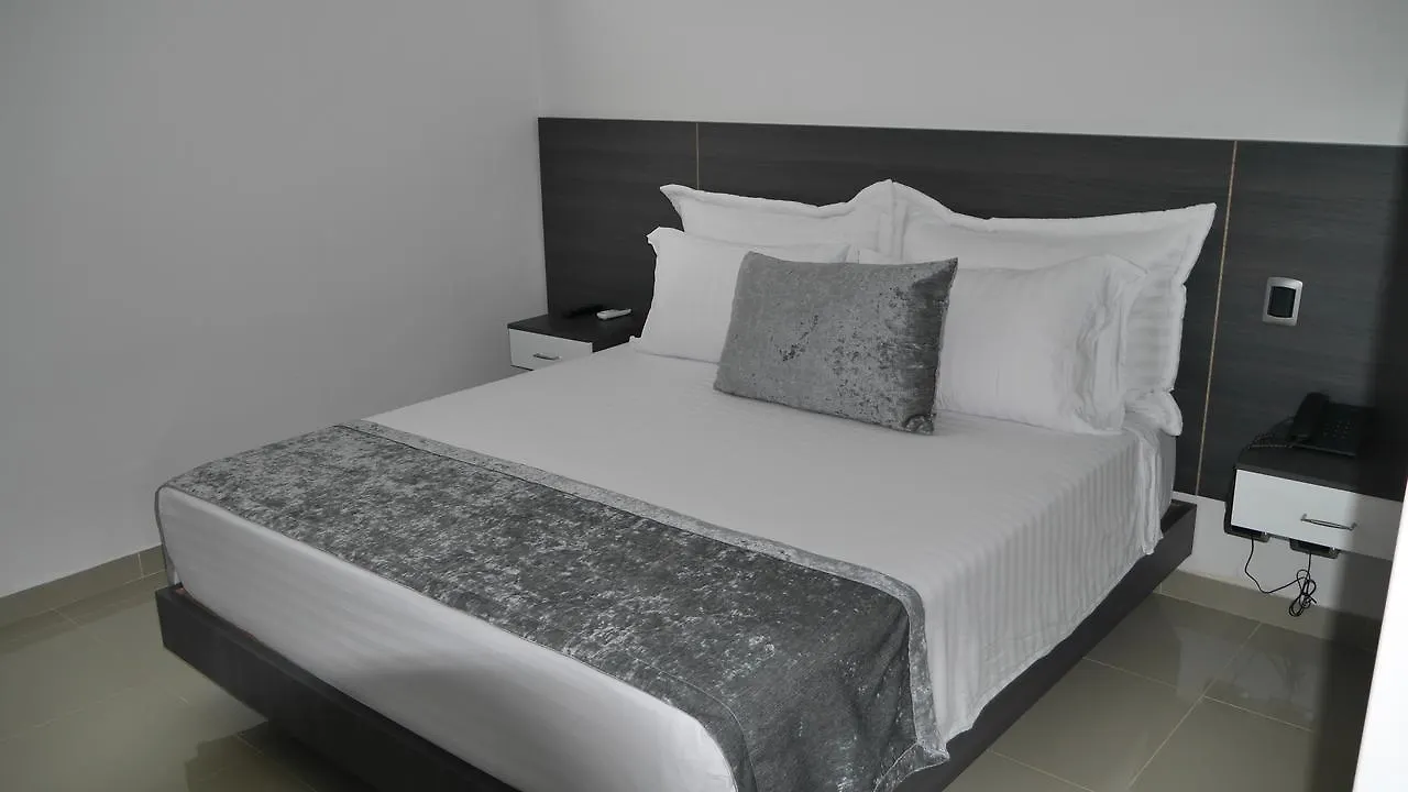 Calle 10 Express Hotel ميديلين
